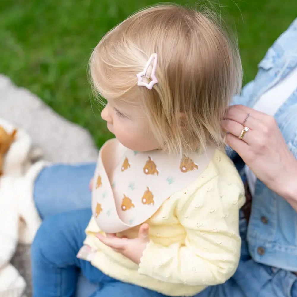 Catch it Silicone Highland Cow Bib| Ziggle Baby
