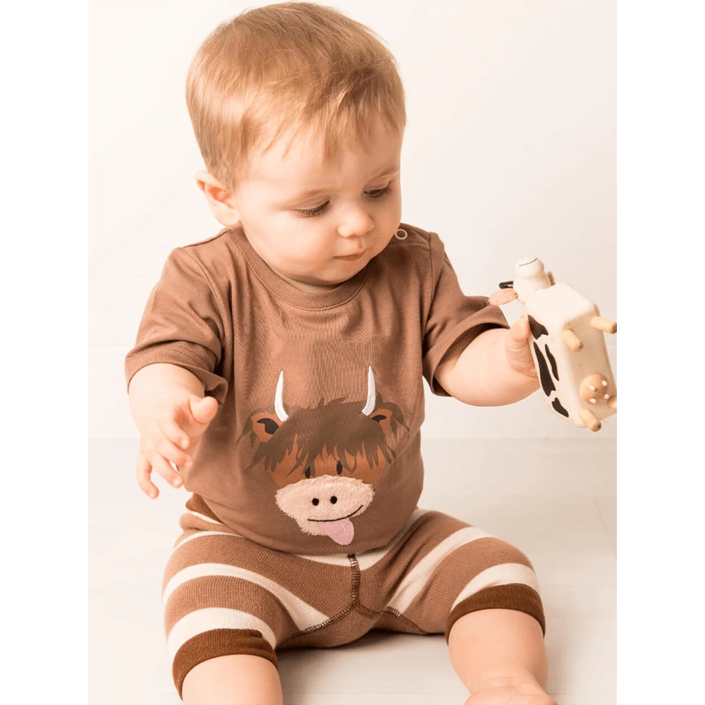 Neutral Highland Cow T-Shirt| Blade & Rose